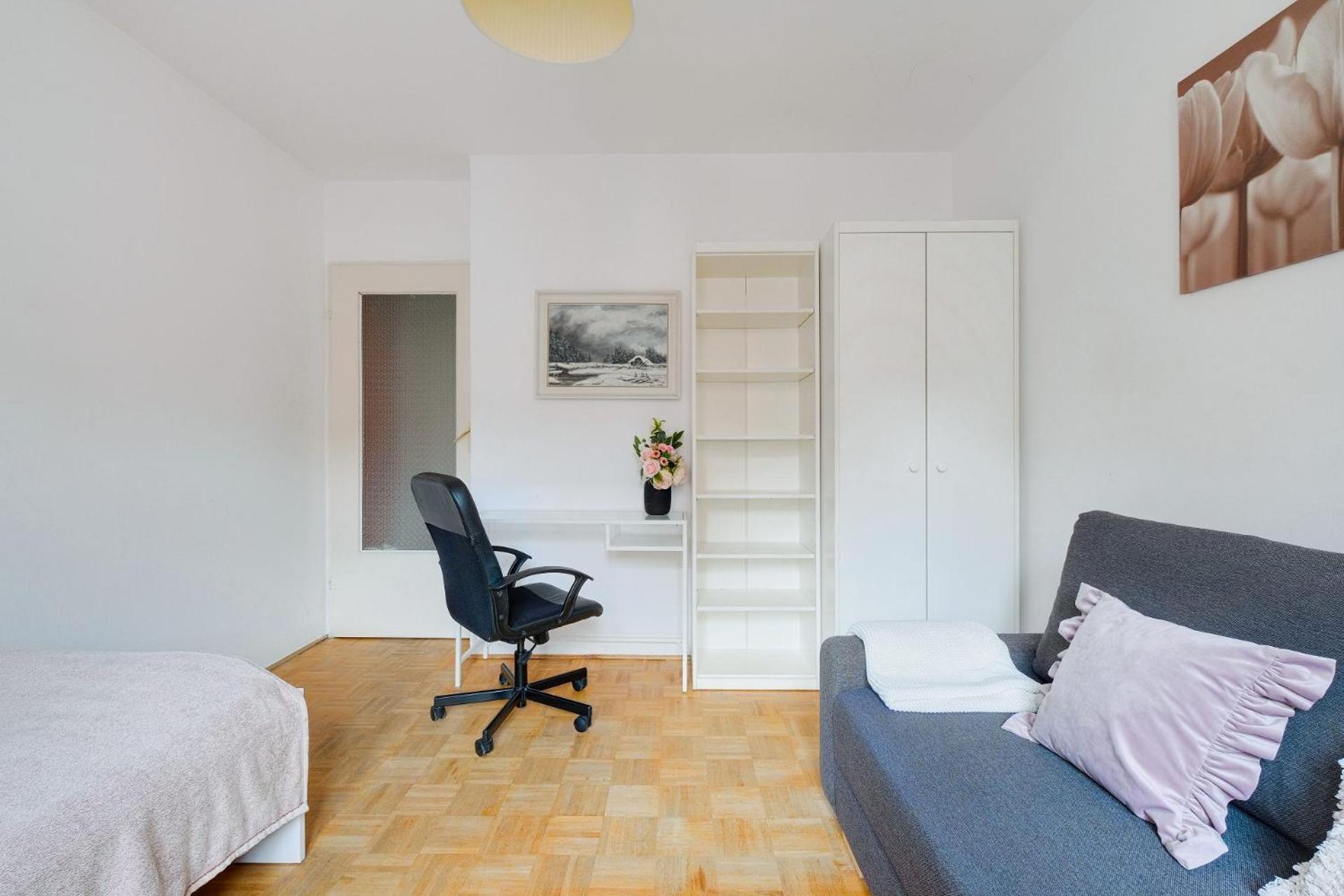Spacious Apartment In Green Location วอร์ซอ ภายนอก รูปภาพ